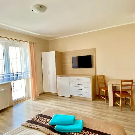 Daniela Ii - Chlapowo 홈스테이 *